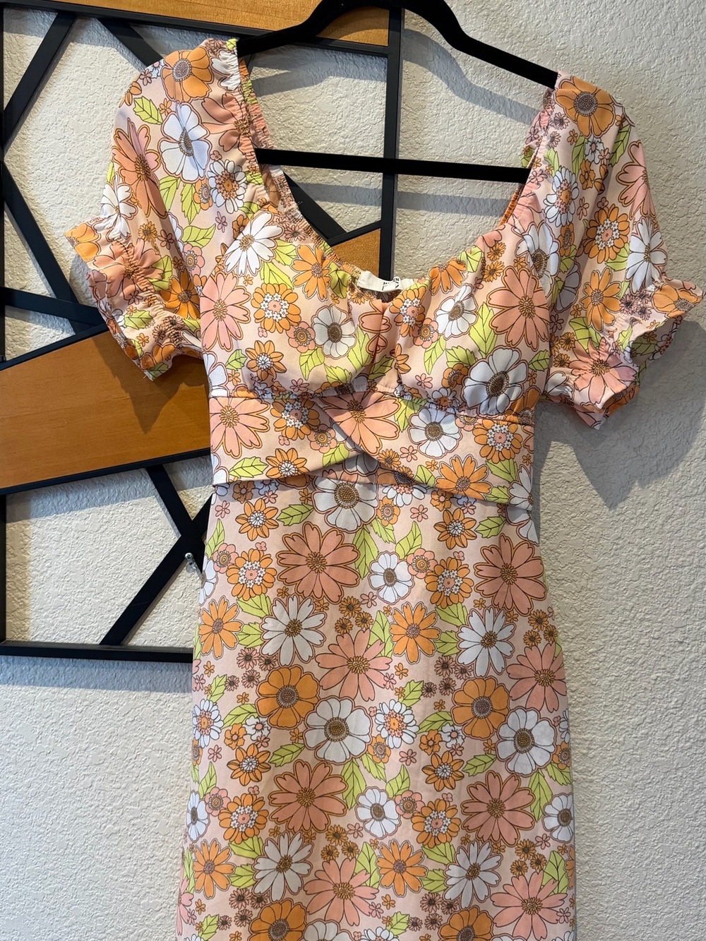 Peach Floral Puff-Sleeve Midi Dress by